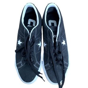 Black Sneaker converse (Size:7.5)